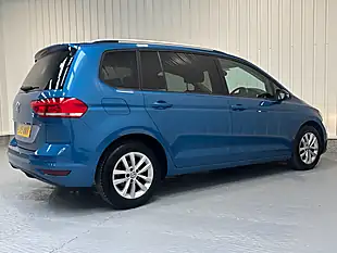 Used 2019 Volkswagen Touran Se Caribbean Blue - Interior and Exterior details 6