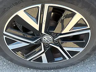 Used 2019 Volkswagen Touran Sel Blue - Interior and Exterior details 18