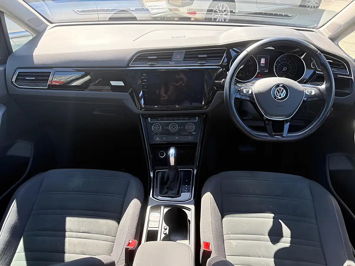 Used 2019 Volkswagen Touran Sel Blue - Interior and Exterior details 3