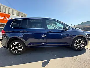 Used 2019 Volkswagen Touran Sel Blue - Interior and Exterior details 5