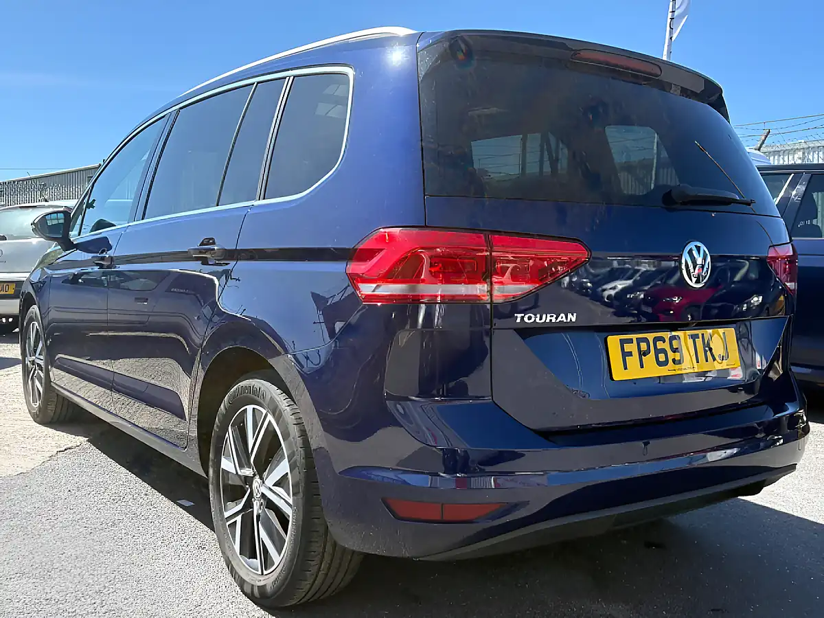 Used 2019 Volkswagen Touran Sel Blue - Interior and Exterior details 9