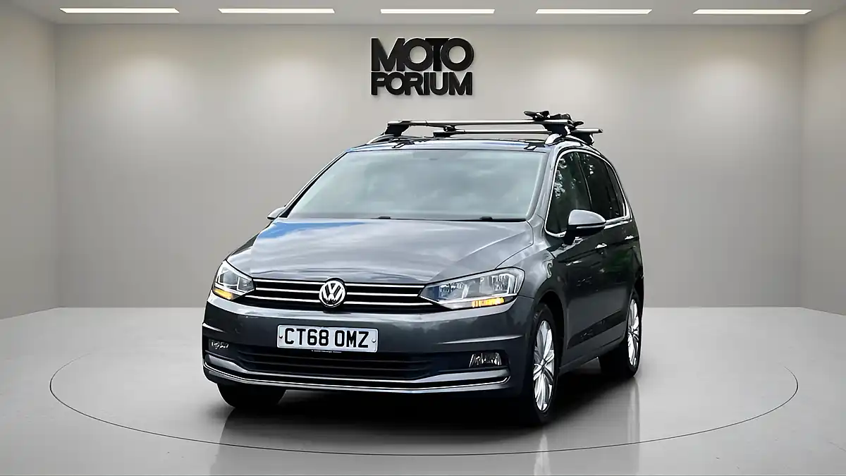 Used 2019 Volkswagen Touran Sel Grey - Front View