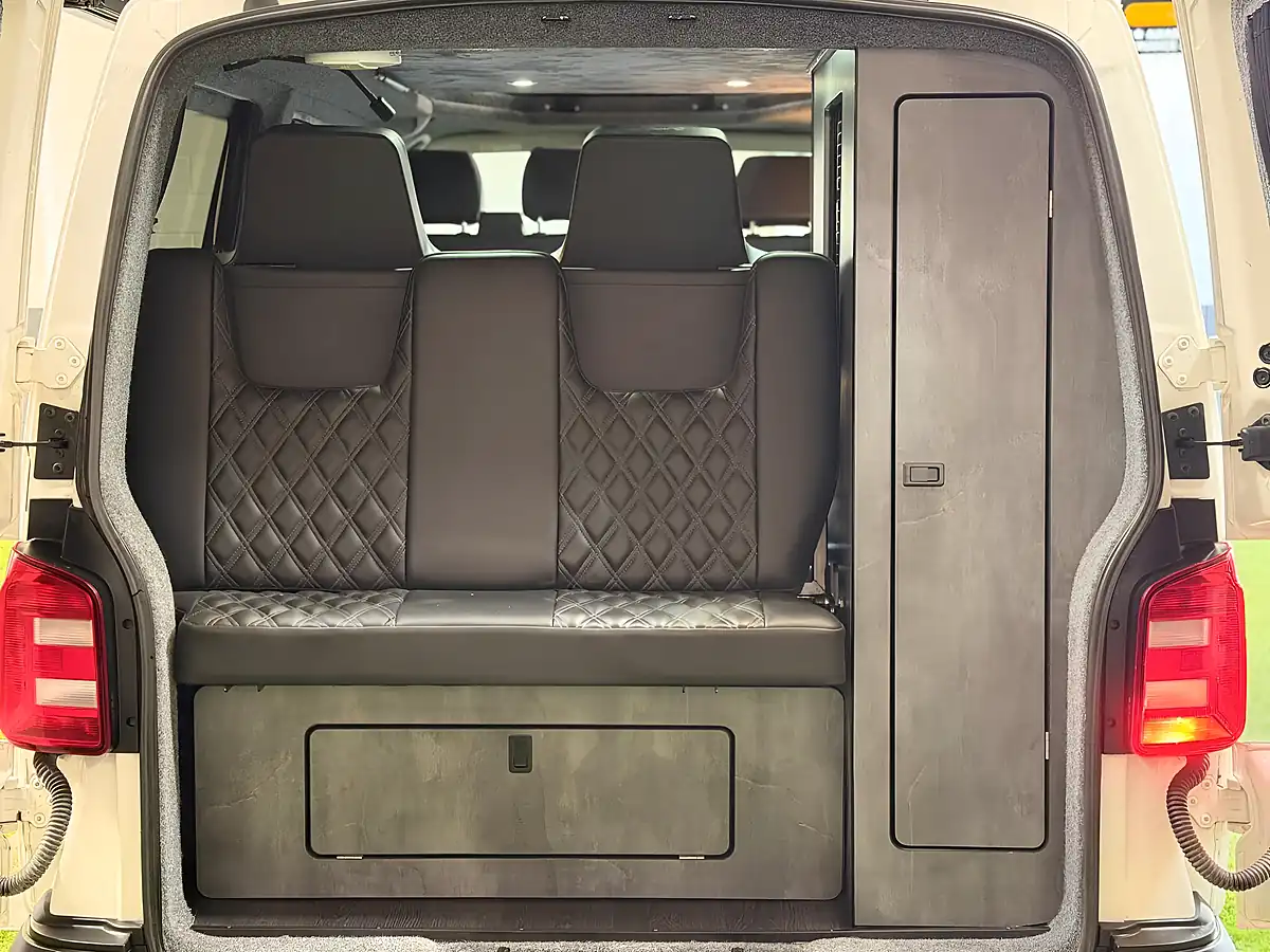 Used 2019 Volkswagen Transporter Campervan White - Interior and Exterior details 11
