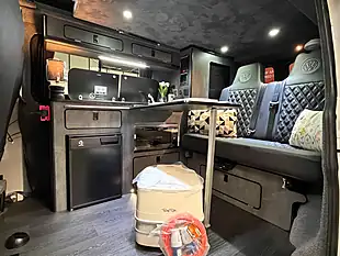 Used 2019 Volkswagen Transporter Campervan White - Interior and Exterior details 3
