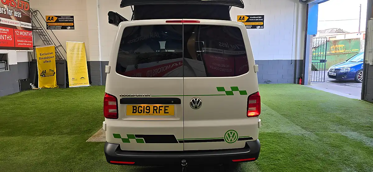 Used 2019 Volkswagen Transporter Campervan White - Interior and Exterior details 4