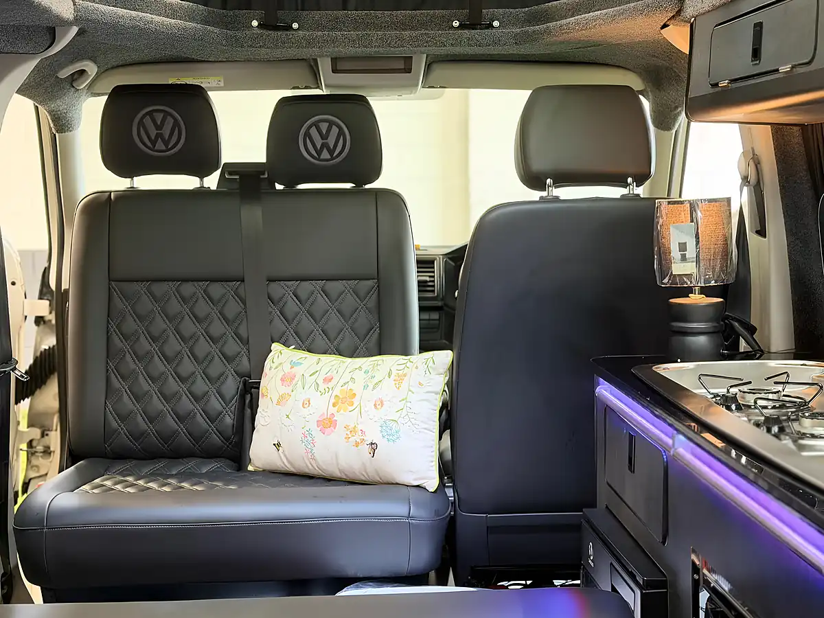 Used 2019 Volkswagen Transporter Campervan White - Interior and Exterior details 7