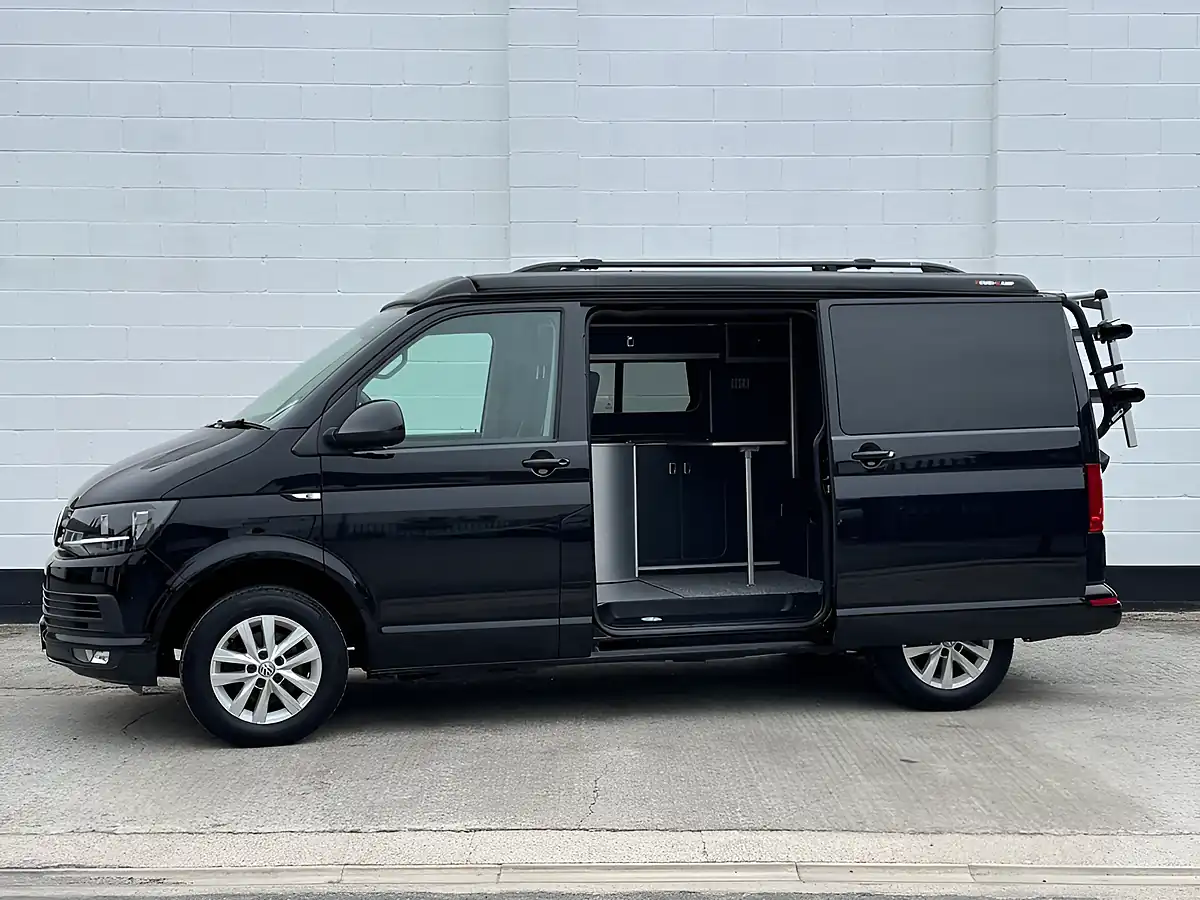 Used 2019 Volkswagen Transporter Highline Black - Interior and Exterior details 7