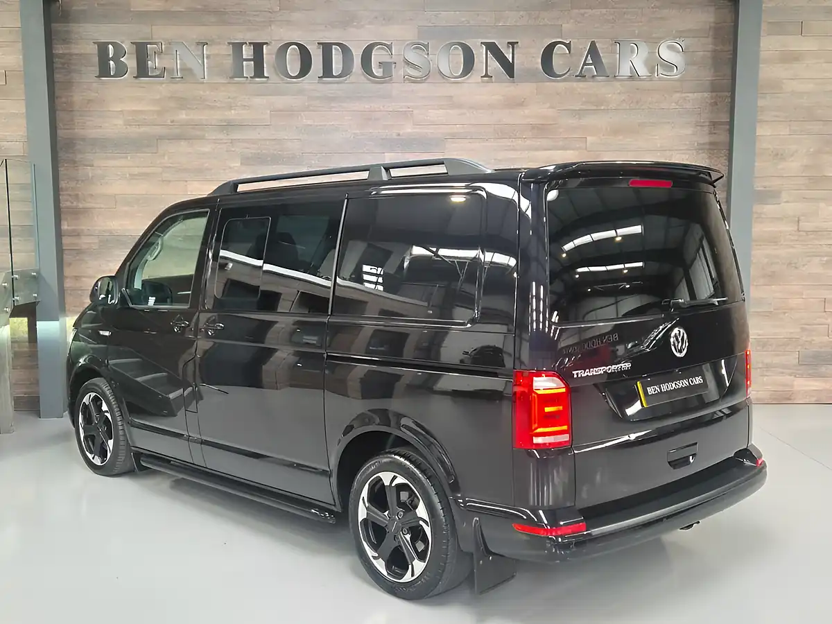 Used 2019 Volkswagen Transporter Highline Black Metallic - Interior and Exterior details 7