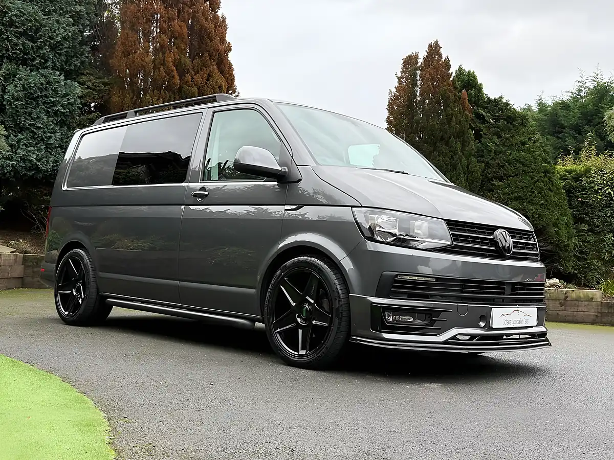 Used 2019 Volkswagen Transporter Highline Grey - Interior and Exterior details 7