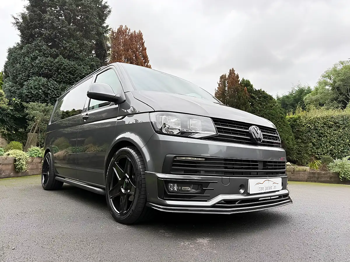 Used 2019 Volkswagen Transporter Highline Grey - Interior and Exterior details 9
