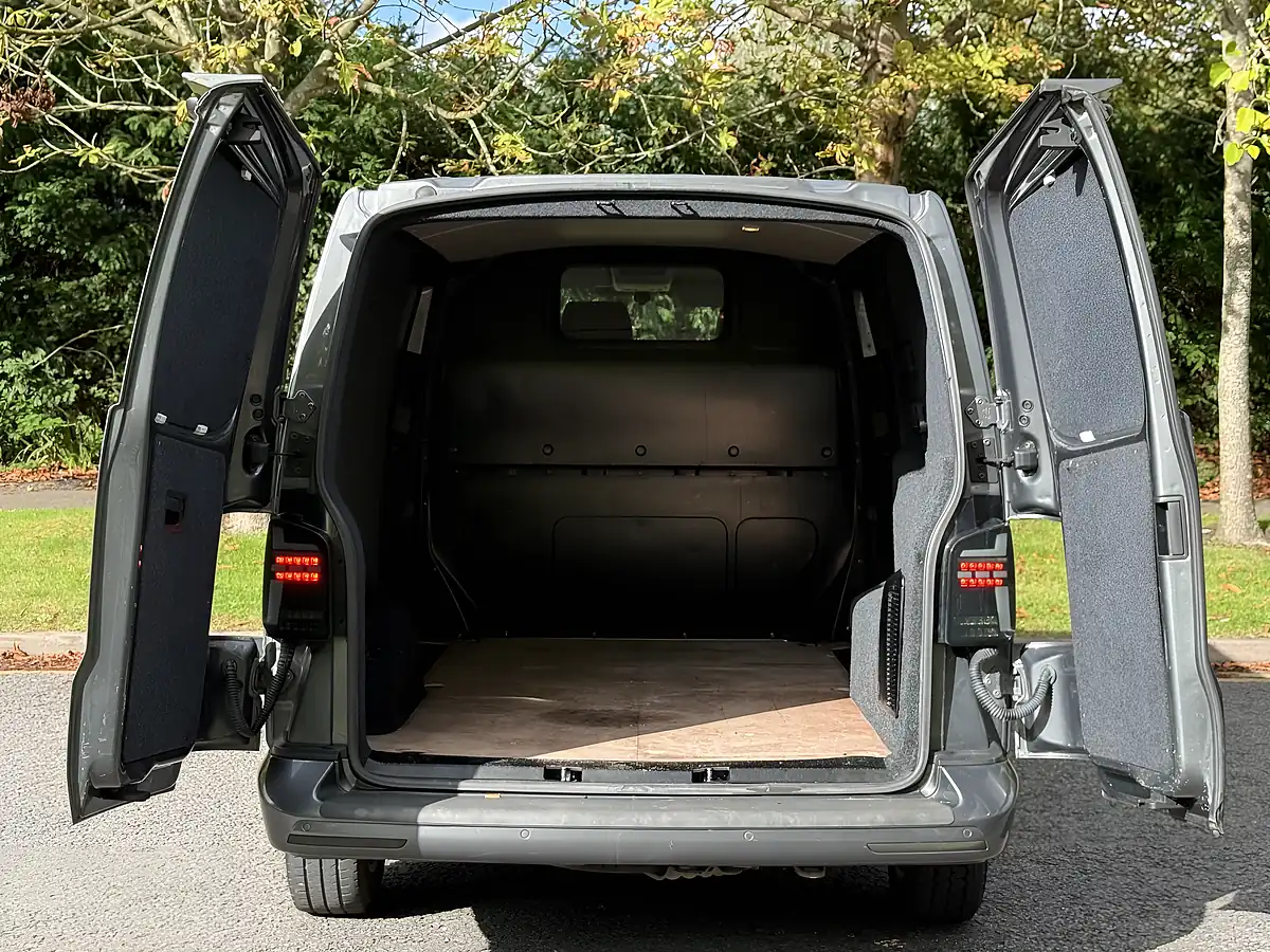 Used 2019 Volkswagen Transporter Highline Grey - Interior and Exterior details 12