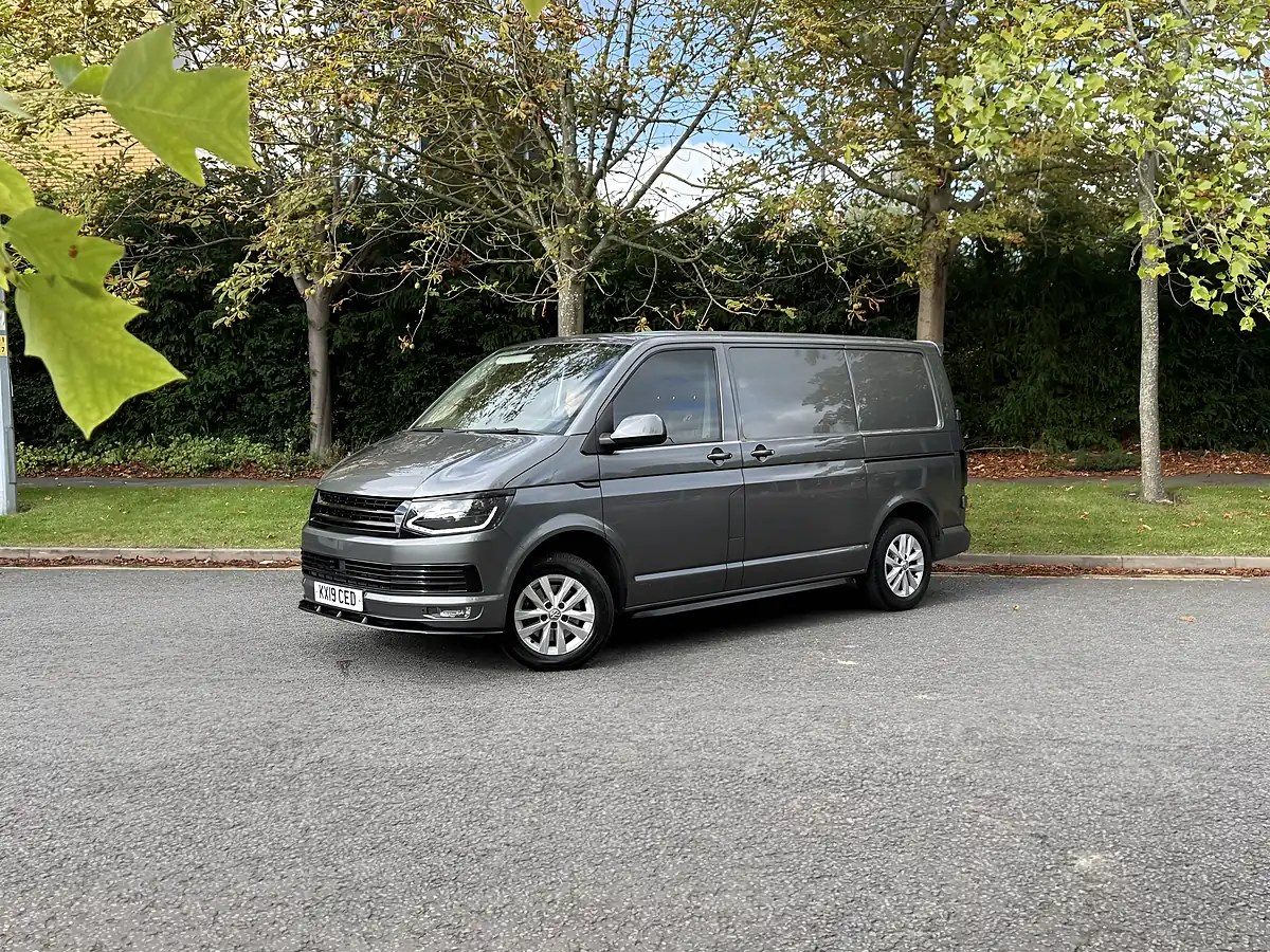 Used 2019 Volkswagen Transporter Highline Grey - Interior and Exterior details 3