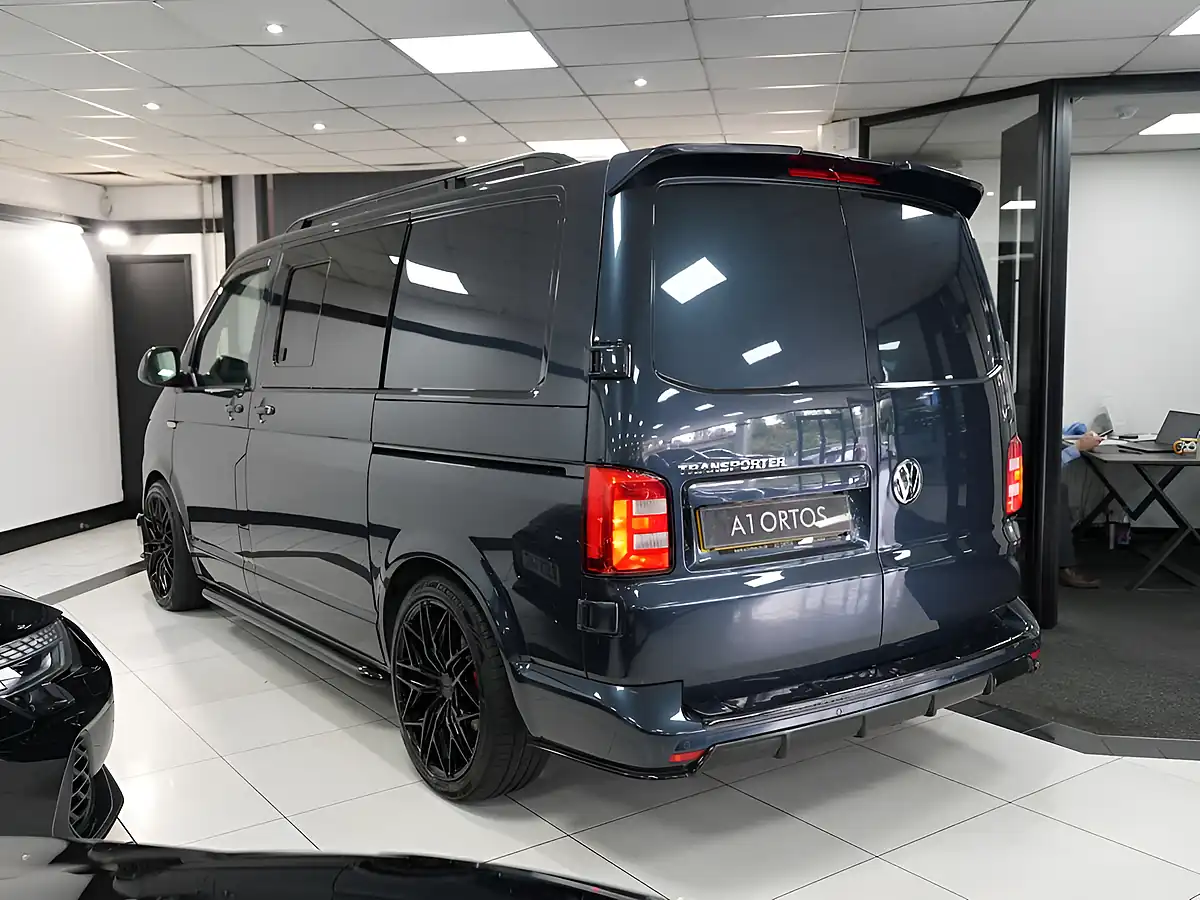 Used 2019 Volkswagen Transporter Highline Starlight Blue - Interior and Exterior details 10