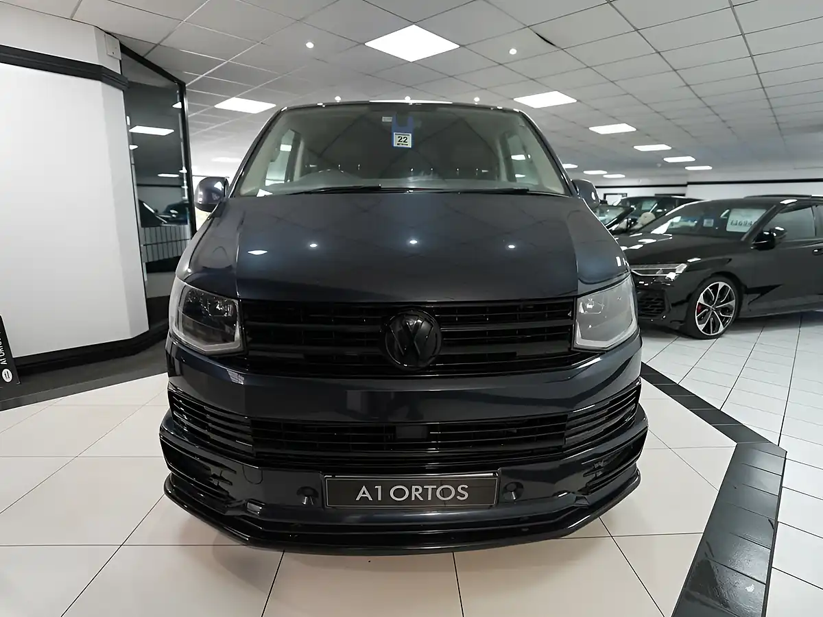 Used 2019 Volkswagen Transporter Highline Starlight Blue - Interior and Exterior details 2