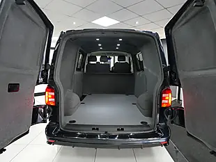Used 2019 Volkswagen Transporter Highline Starlight Blue - Interior and Exterior details 4