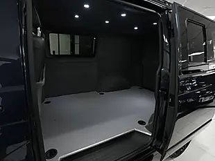 Used 2019 Volkswagen Transporter Highline Starlight Blue - Interior and Exterior details 8