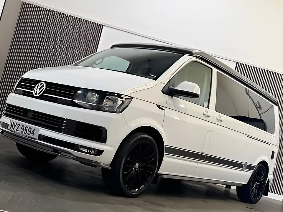 Used 2019 Volkswagen Transporter Highline White - Interior and Exterior details 12