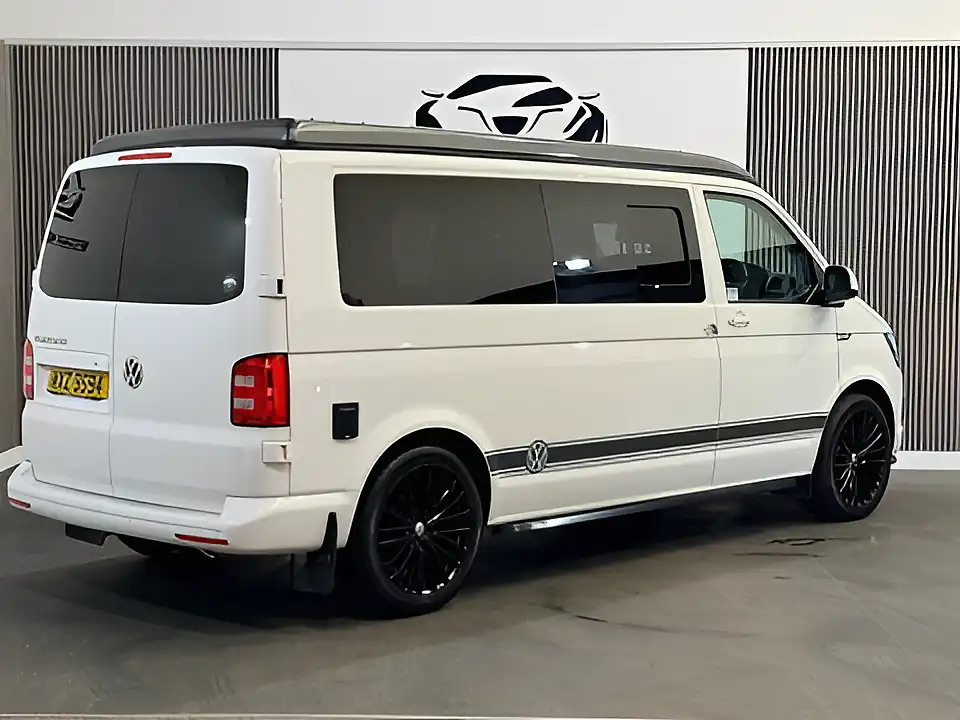Used 2019 Volkswagen Transporter Highline White - Interior and Exterior details 4