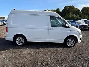 Used 2019 Volkswagen Transporter Highline White - Interior and Exterior details 8
