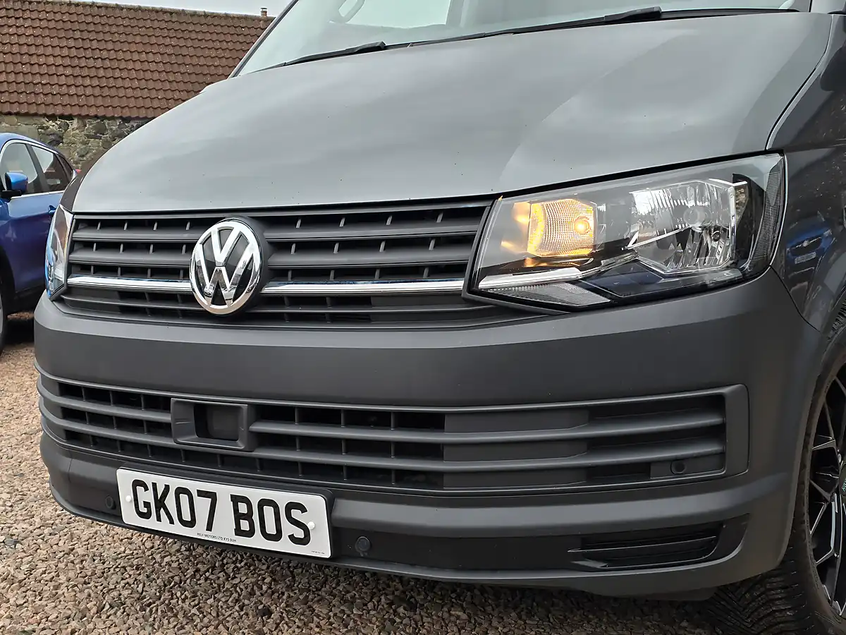 Used 2019 Volkswagen Transporter Shuttle S Indium Grey Metallic - Interior and Exterior details 5