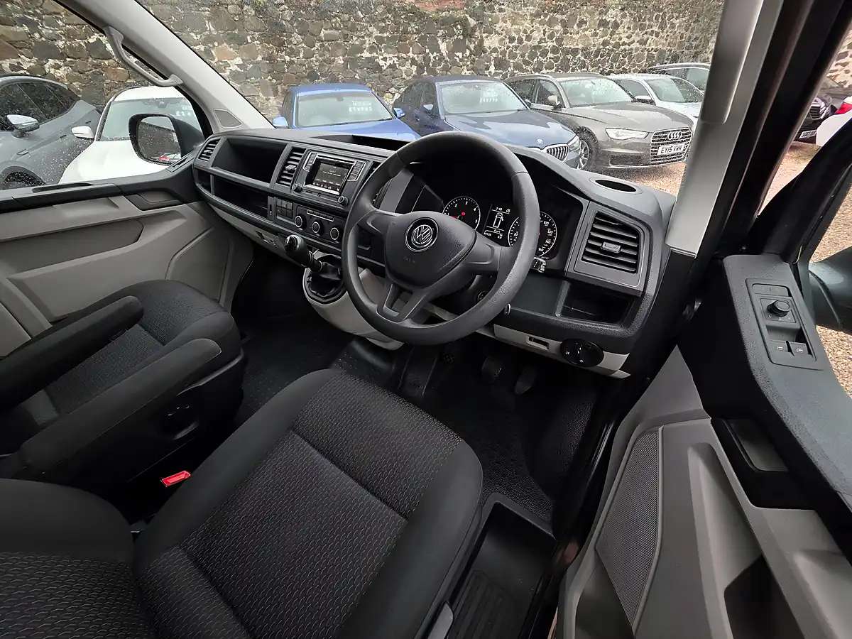 Used 2019 Volkswagen Transporter Shuttle S Indium Grey Metallic - Interior and Exterior details 6