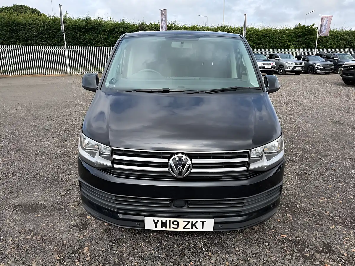 Used 2019 Volkswagen Transporter Shuttle Se Black - Interior and Exterior details 2
