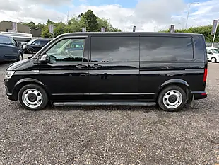 Used 2019 Volkswagen Transporter Shuttle Se Black - Interior and Exterior details 4