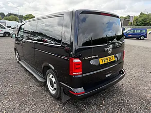 Used 2019 Volkswagen Transporter Shuttle Se Black - Interior and Exterior details 5
