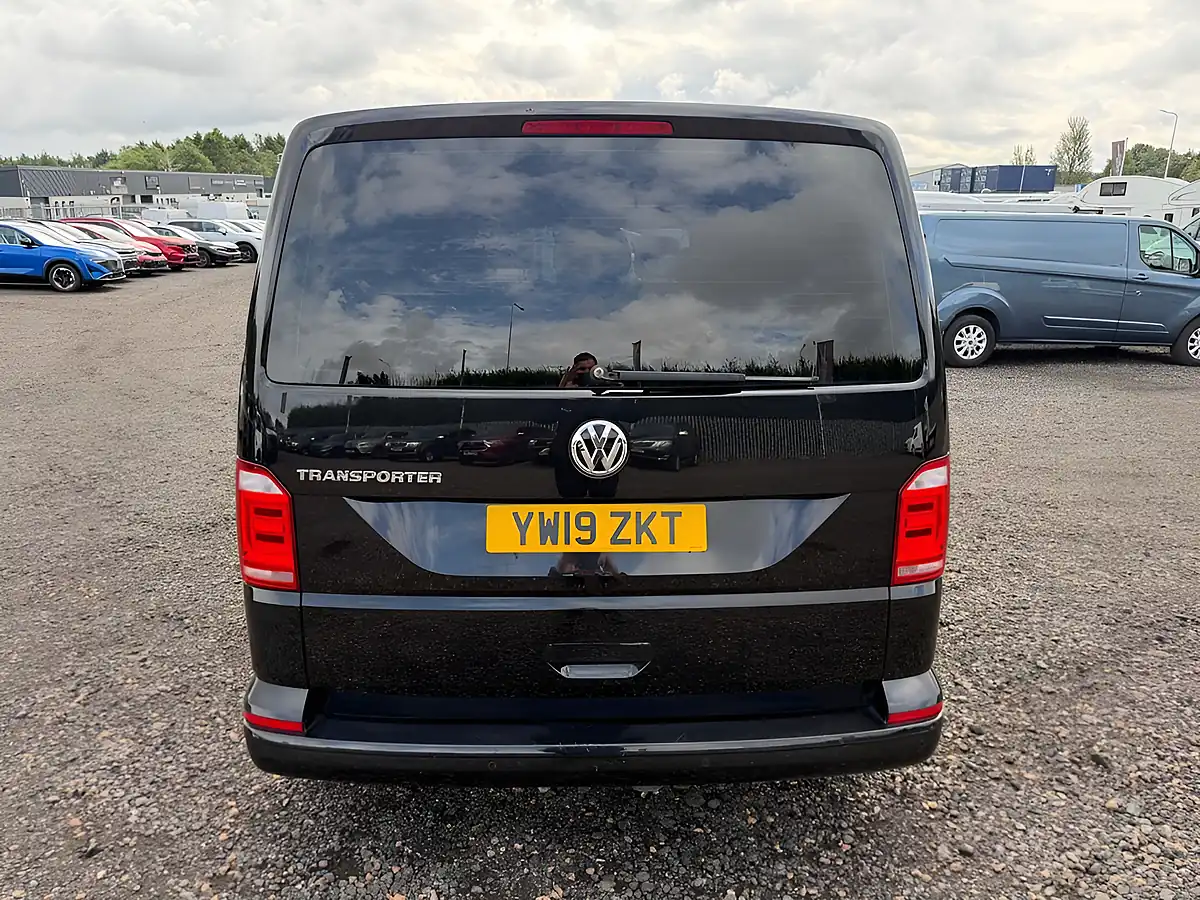 Used 2019 Volkswagen Transporter Shuttle Se Black - Interior and Exterior details 6