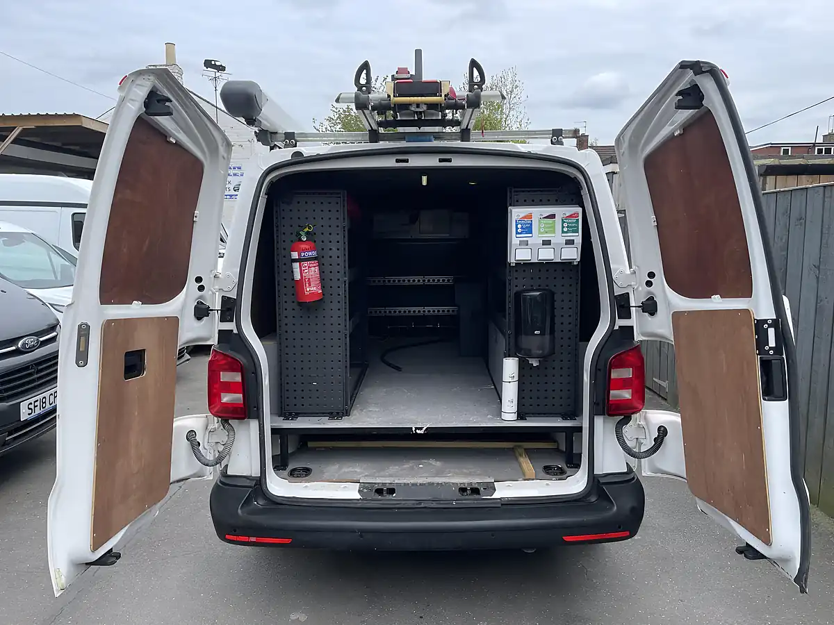 Used 2019 Volkswagen Transporter Startline Lwb White - Interior and Exterior details 10