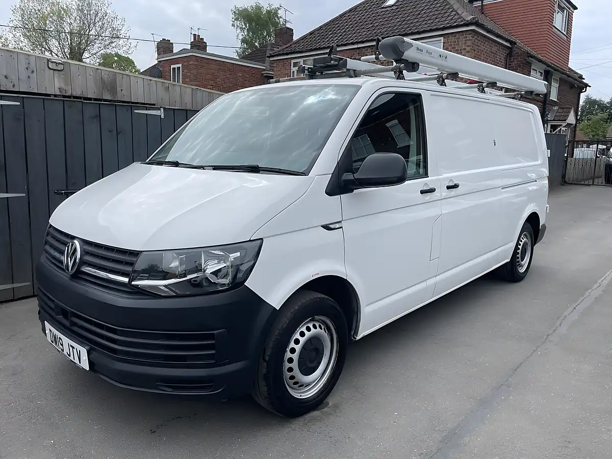 Used 2019 Volkswagen Transporter Startline Lwb White - Interior and Exterior details 3