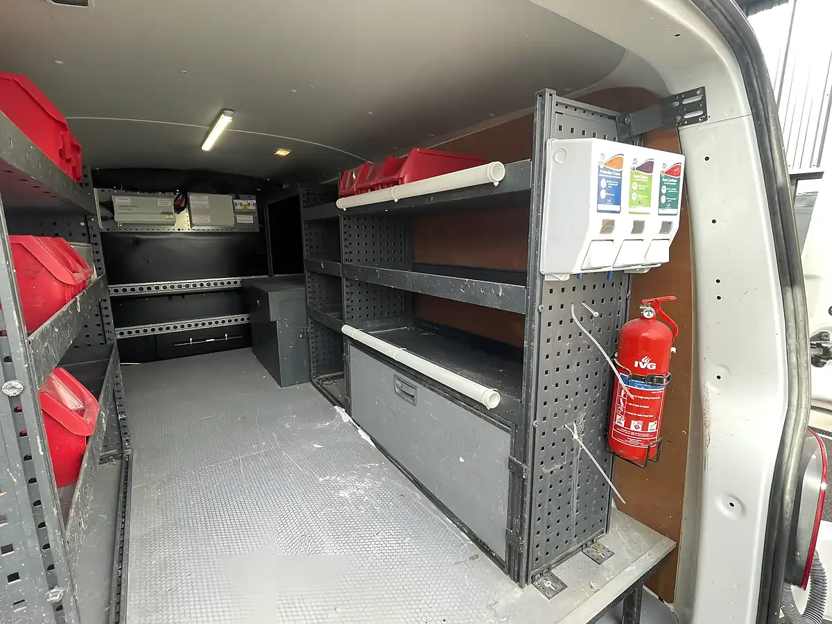 Used 2019 Volkswagen Transporter Startline Lwb White - Interior and Exterior details 17