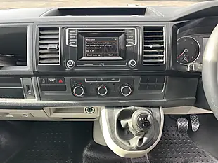 Used 2019 Volkswagen Transporter Startline Lwb White - Interior and Exterior details 9