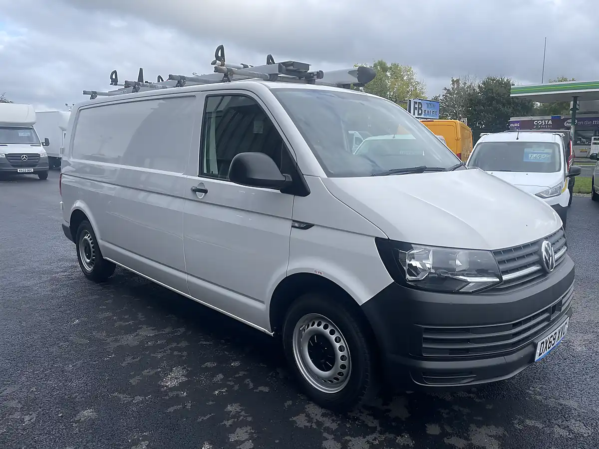 Used 2019 Volkswagen Transporter Startline Lwb White - Interior and Exterior details 2