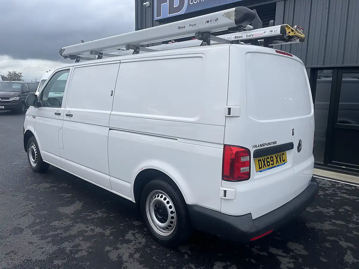 Used 2019 Volkswagen Transporter Startline Lwb White - Interior and Exterior details 5