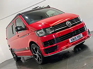 Used 2019 Volkswagen Transporter Startline Red - Interior and Exterior details 16