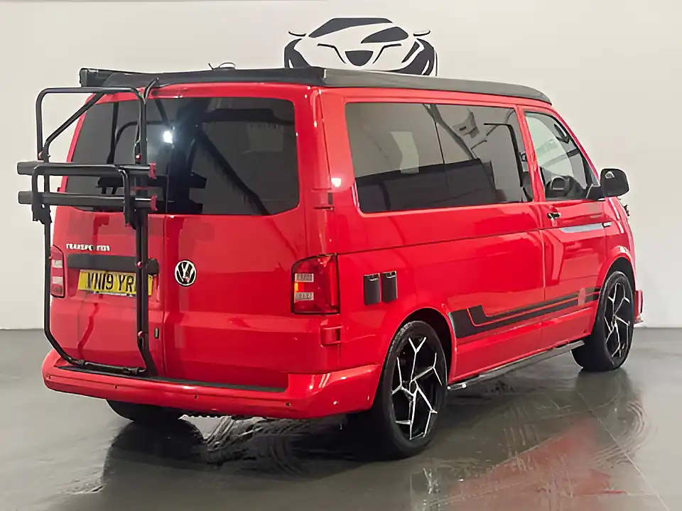 Used 2019 Volkswagen Transporter Startline Red - Interior and Exterior details 4