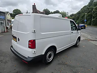 Used 2019 Volkswagen Transporter Startline White - Interior and Exterior details 11