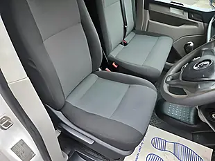 Used 2019 Volkswagen Transporter Startline White - Interior and Exterior details 17