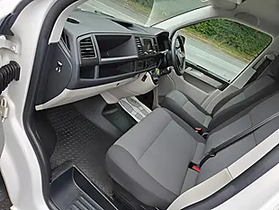 Used 2019 Volkswagen Transporter Startline White - Interior and Exterior details 5