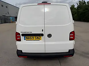 Used 2019 Volkswagen Transporter Startline White - Interior and Exterior details 8