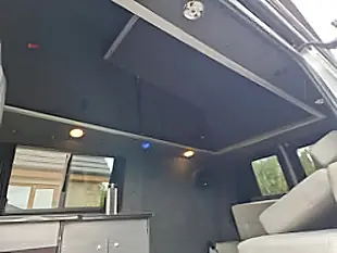 Used 2019 Volkswagen Transporter T28 Bluemotion Tech Camper Silver - Interior and Exterior details 10