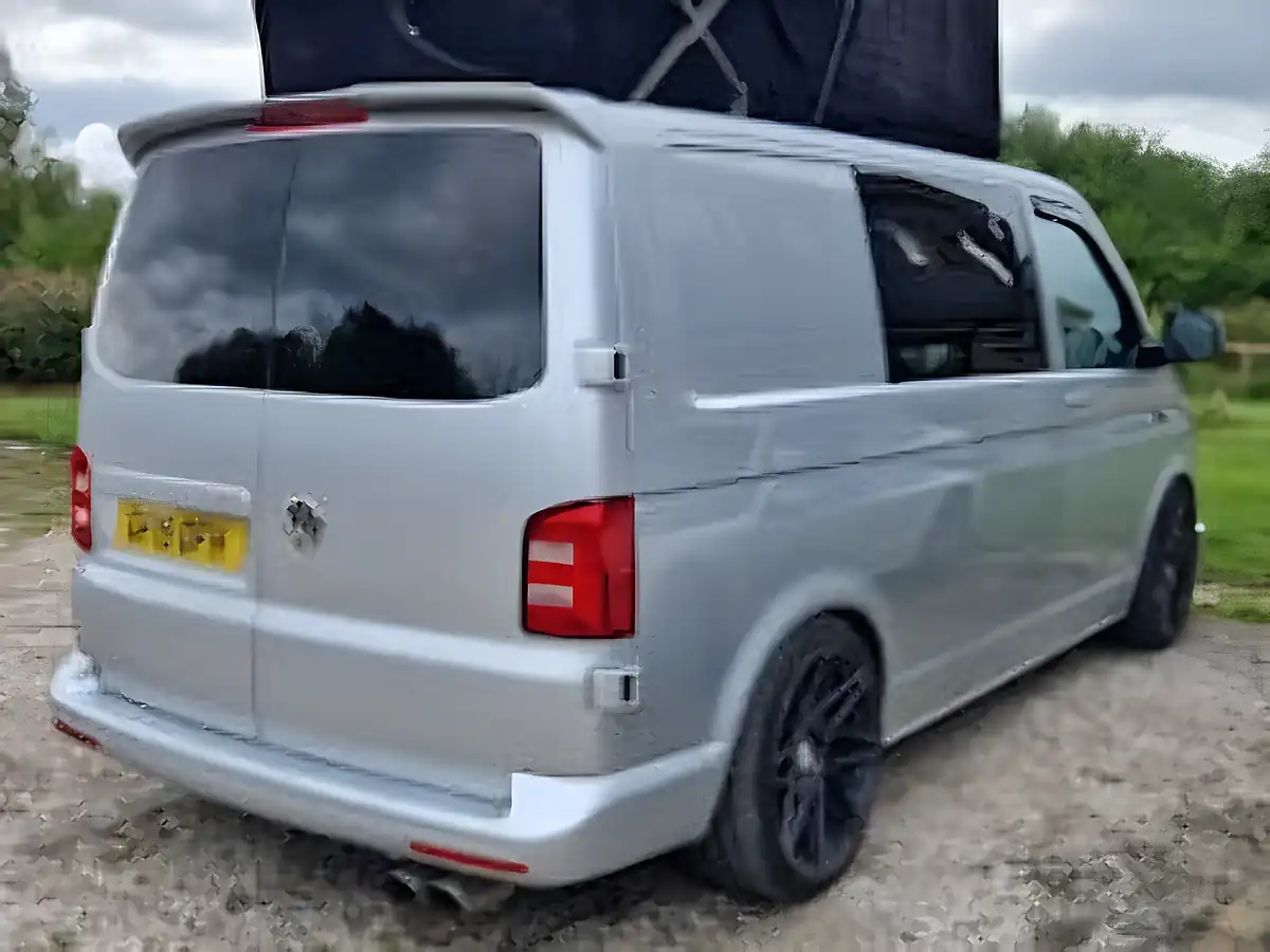 Used 2019 Volkswagen Transporter T28 Bluemotion Tech Camper Silver - Interior and Exterior details 3
