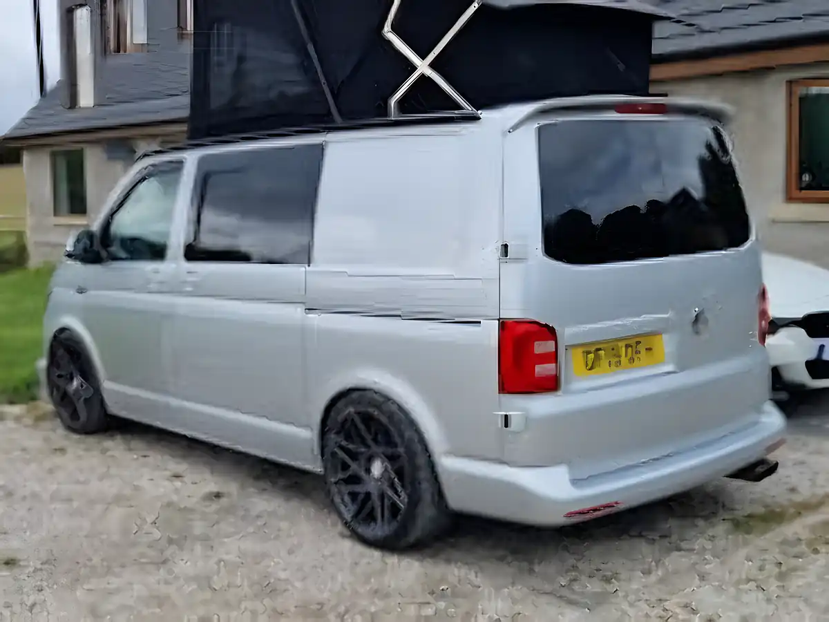 Used 2019 Volkswagen Transporter T28 Bluemotion Tech Camper Silver - Interior and Exterior details 4