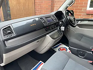 Used 2019 Volkswagen Transporter T30 Bluemotion Tech Edition Kombi Double Cab Yellow - Interior and Exterior details 17