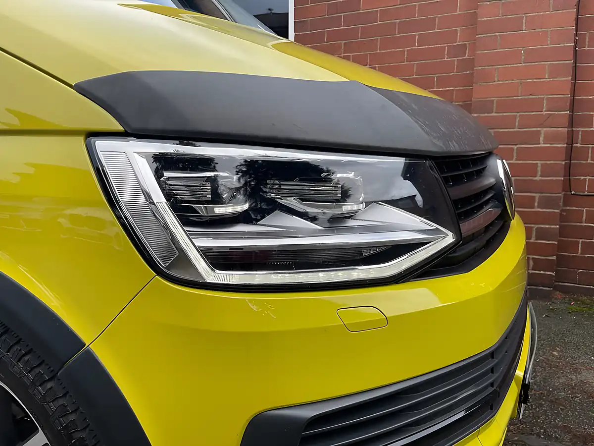 Used 2019 Volkswagen Transporter T30 Bluemotion Tech Edition Kombi Double Cab Yellow - Interior and Exterior details 2