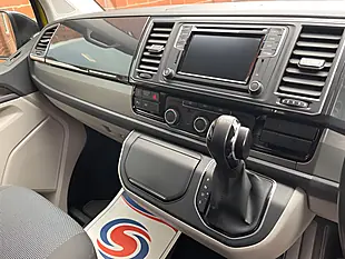 Used 2019 Volkswagen Transporter T30 Bluemotion Tech Edition Kombi Double Cab Yellow - Interior and Exterior details 4