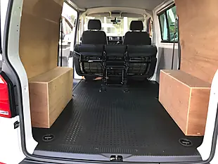 Used 2019 Volkswagen Transporter T30 Bluemotion Tech Highline Kombi Double Cab Candy White - Interior and Exterior details 10