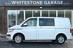Used 2019 Volkswagen Transporter T30 Bluemotion Tech Highline Kombi Double Cab Candy White - Interior and Exterior details 4