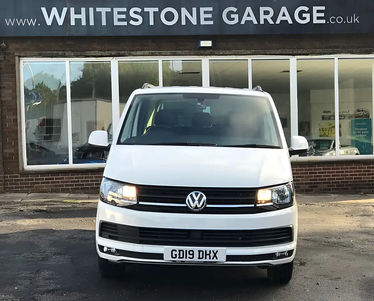 Used 2019 Volkswagen Transporter T30 Bluemotion Tech Highline Kombi Double Cab Candy White - Interior and Exterior details 8